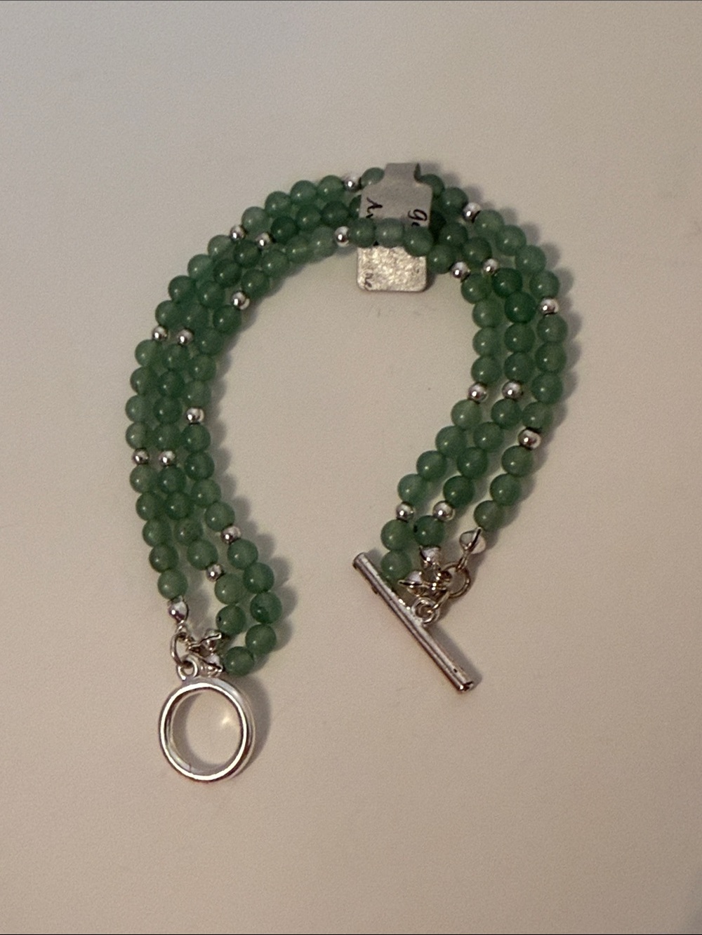 NEW BRACELET, GREEN AVENTURINE THREE STRAND BEADS SILVER TONE, ACCENT TOGGLE 7.5 - Picture 4 of 5